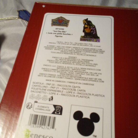 Jim Shore Disney Traditions Just One Bite Hag Poisoned Apple Snow White 6016346 - Picture 12 of 13